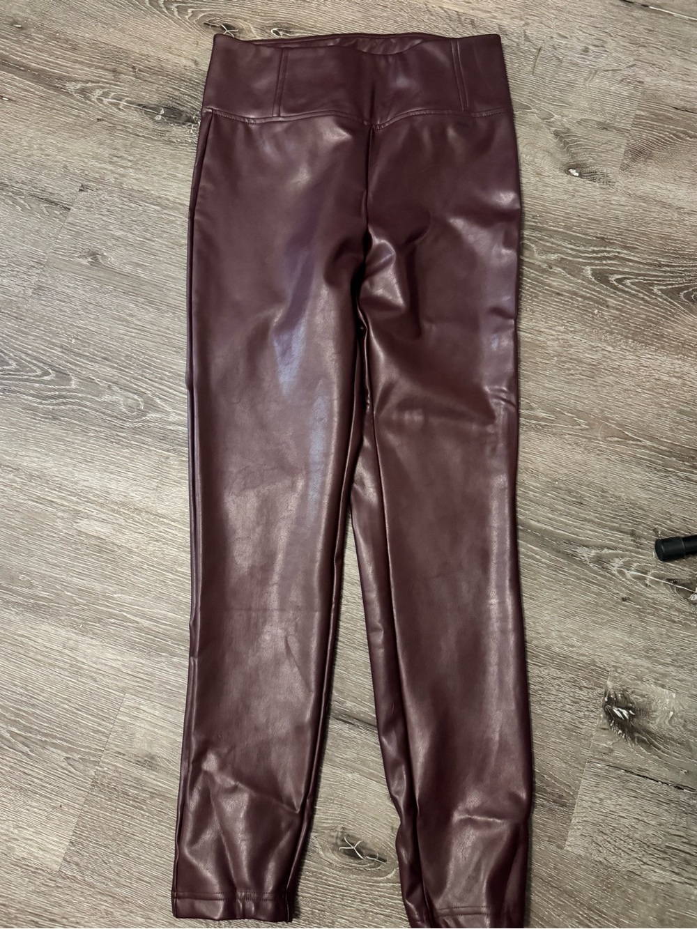 Laundry By Shelli Segal Burgundy Faux Leather Leggings